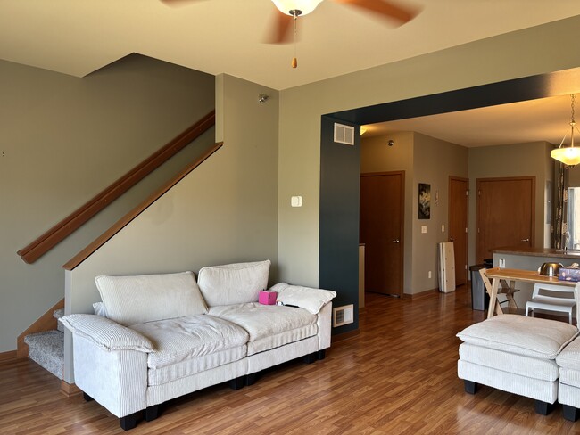 Building Photo - 5619 Brendan Ave