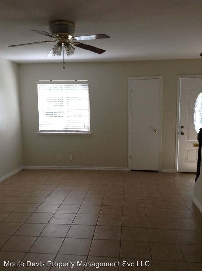 Building Photo - 3210 Mossrock Dr