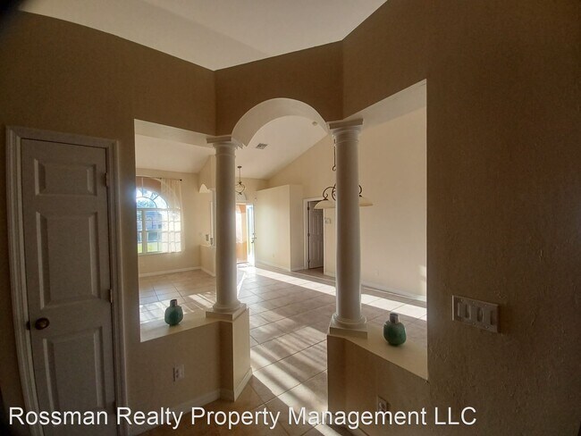 Foto del edificio - 4 br, 2 bath House - 2117 NW 14 Ter