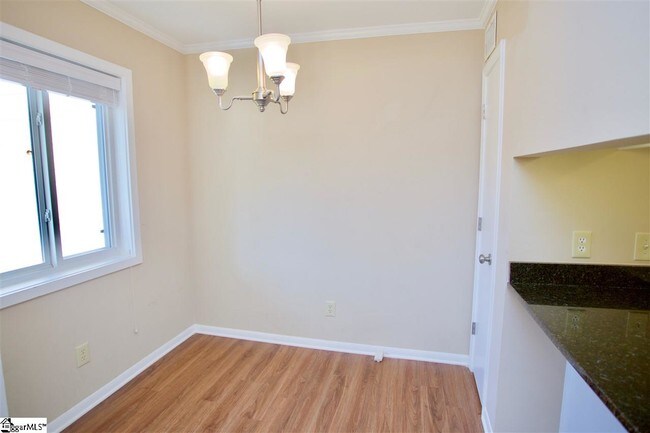 Foto del edificio - 805 Stallings Rd