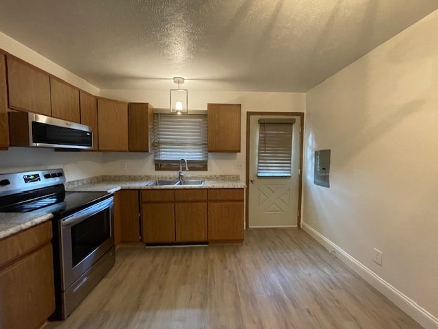 Foto del edificio - 601 Rizek Dr