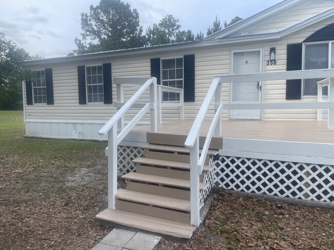 Foto del edificio - 350 Mockingbird Dr