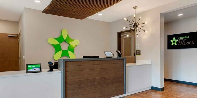 Building Photo - Furnished Studio-Orlando - Sanford