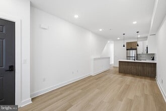 Building Photo - 2503 N 12th St