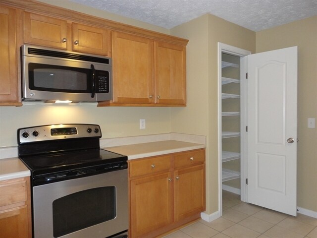 Building Photo - 10276 Cotinga Way