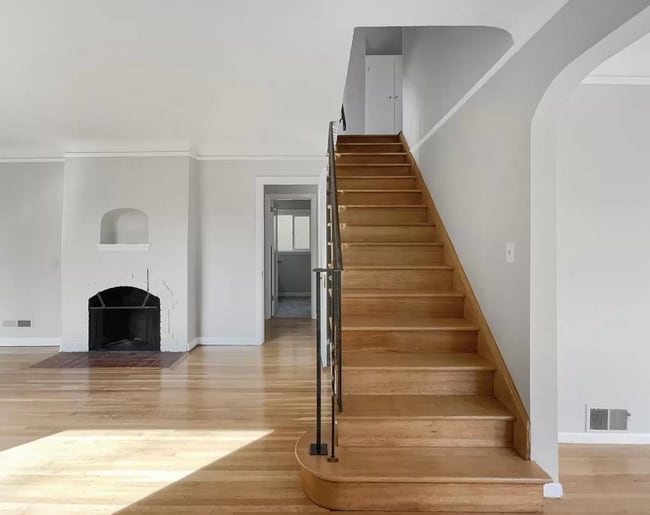 Building Photo - 3435 SW 11th Ave