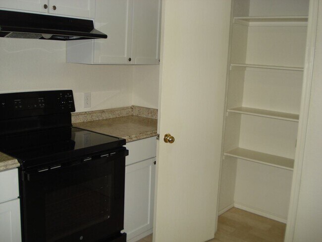 Building Photo - 1402 Pima Trail