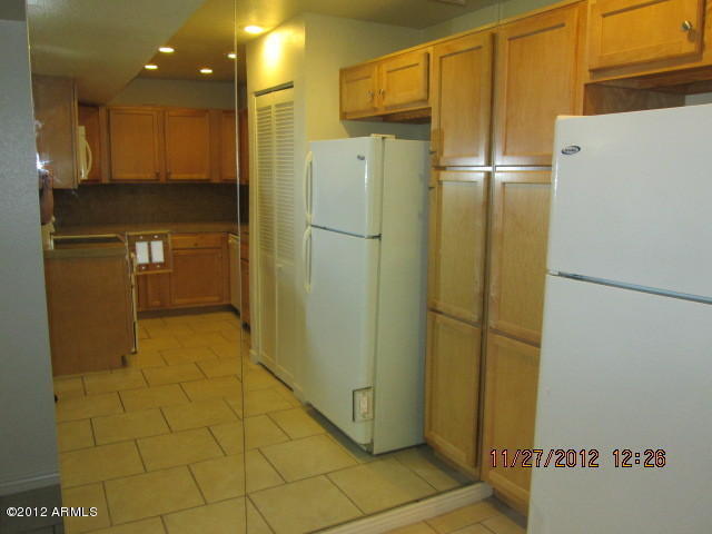 Foto del edificio - Darling 2 Bedroom, 2 Bathroom condo in gated community of Shamrock Glen