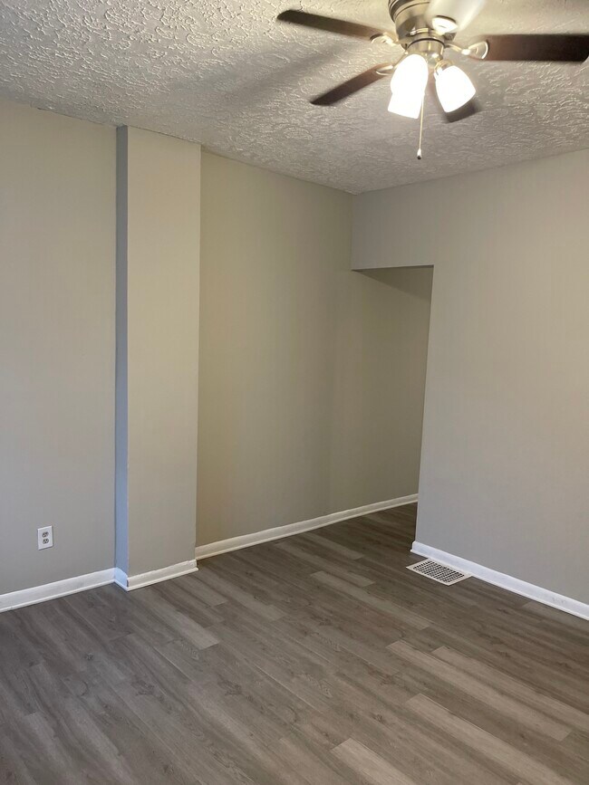 Foto del edificio - 1010 W 27th St