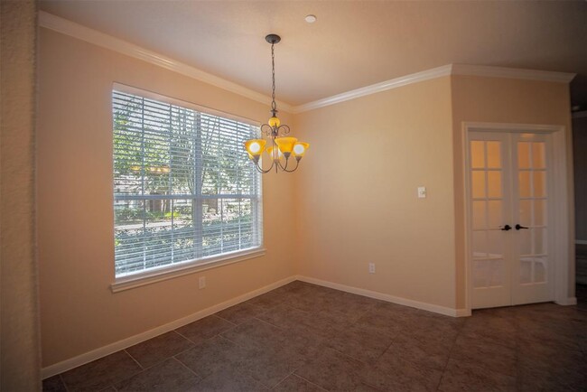 Building Photo - 31 Veranda Ridge Dr
