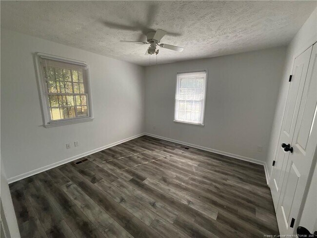 Building Photo - 205 Jasper St