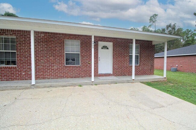 Foto del edificio - 6853 Roundup Ln