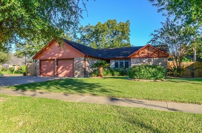 Foto del edificio - 22814 Coriander Dr