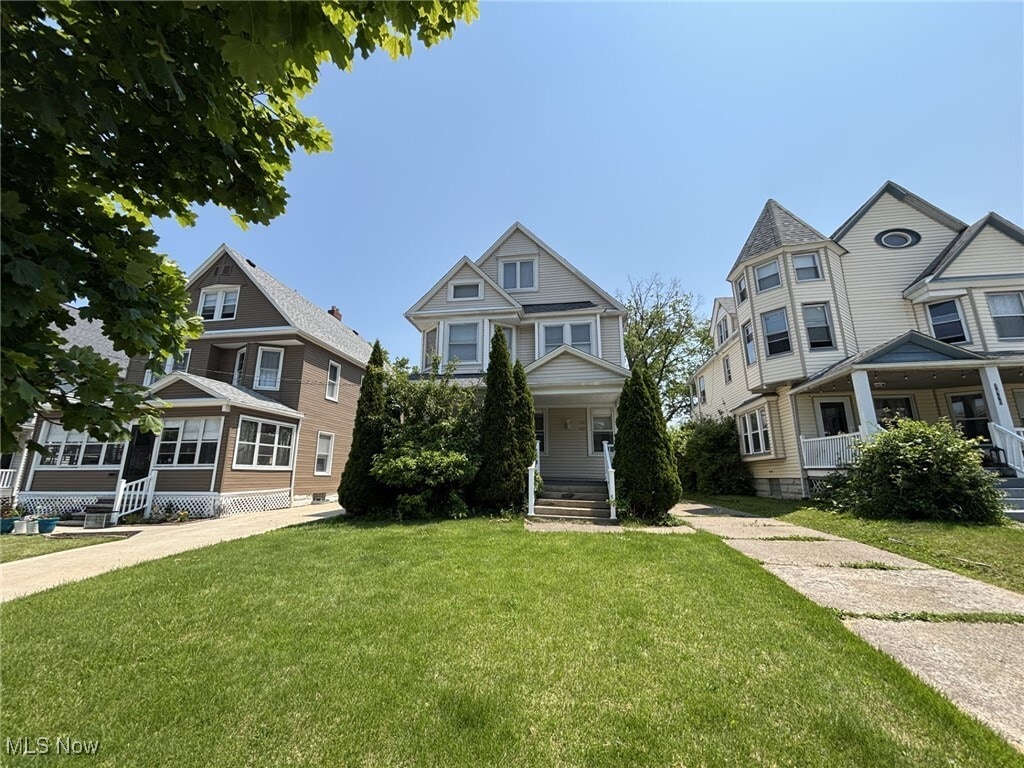 Primary Photo - 1481 Robinwood Ave