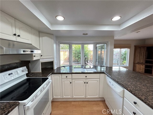 Building Photo - 12 Holly St