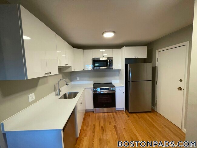 Foto del edificio - 226 Parker Hill Ave