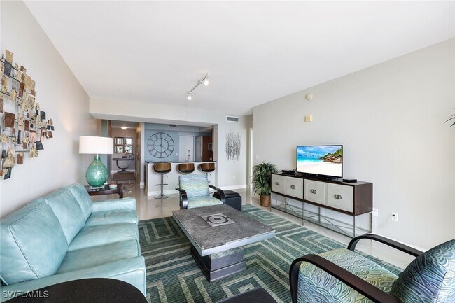 Foto del edificio - 3000 Oasis Grand Blvd