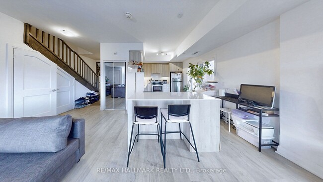 Photo du bâtiment - 155 Downsview Park Blvd