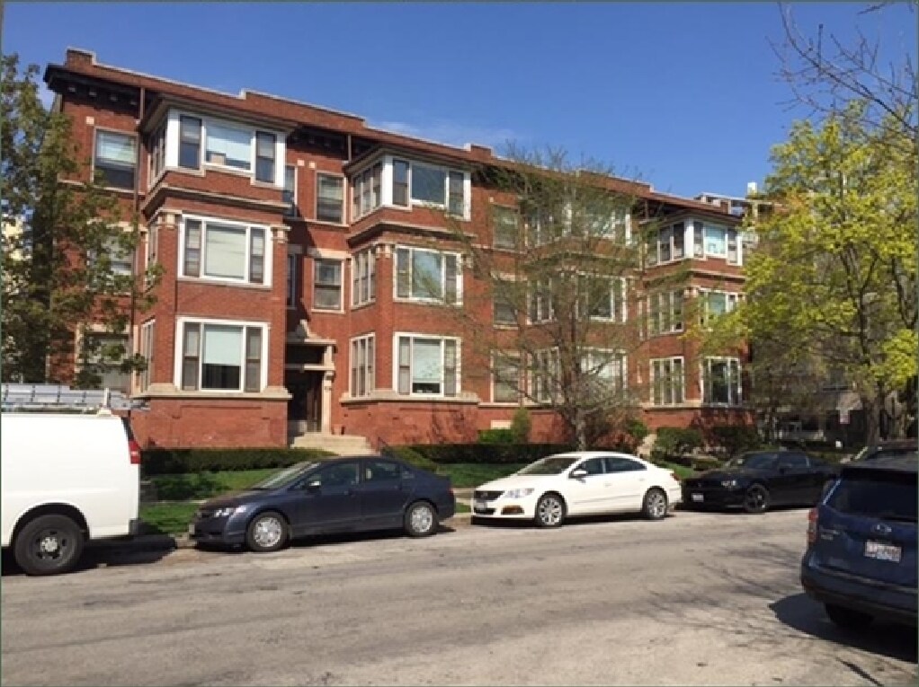 Foto del edificio - 744 Hinman Ave