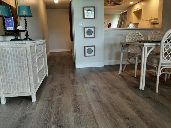 Foto del edificio - 12170 Kelly Sands Way