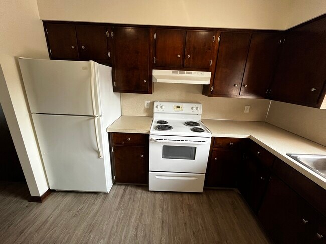 Foto del edificio - 428 Butternut Dr
