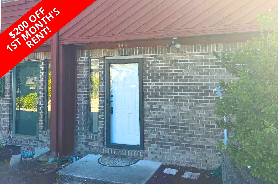 Foto principal - $200.00 Off First Months Rent!