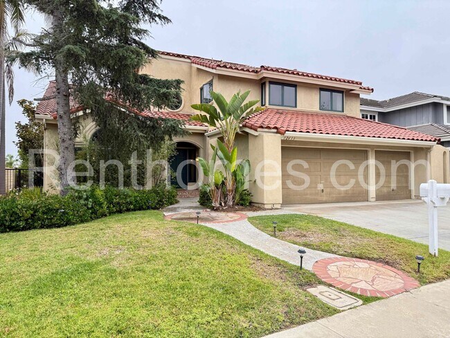 Foto del edificio - 12613 Crest Knolls Ct