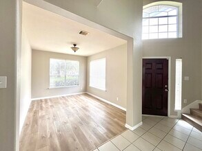 Building Photo - 2522 Oakthorn Ct