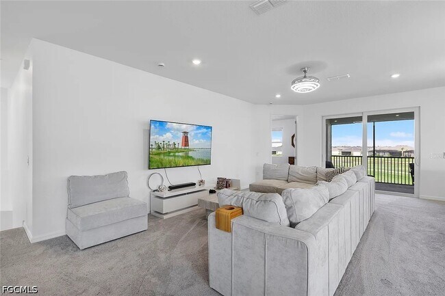 Foto del edificio - 15188 Bluffton Ln