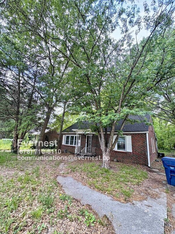 Primary Photo - 2325 Browns Mill Rd SE