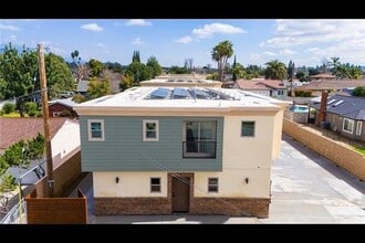 Building Photo - 1620 S Glendora Ave