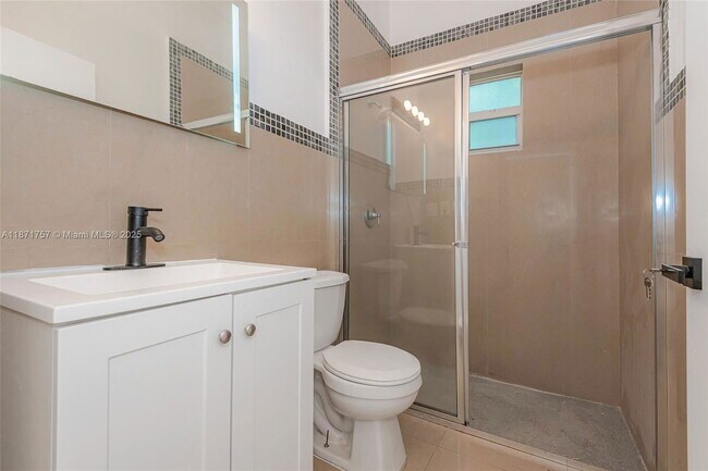 Foto del edificio - 1013 SW 7th St