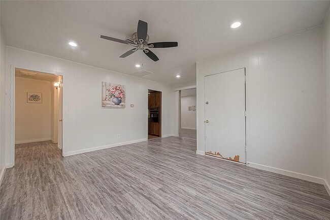 Foto del edificio - 12448 Yancy Dr