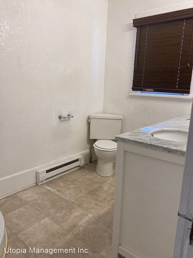 Foto del edificio - 3 br, 2 bath House - 110 Russell Avenue
