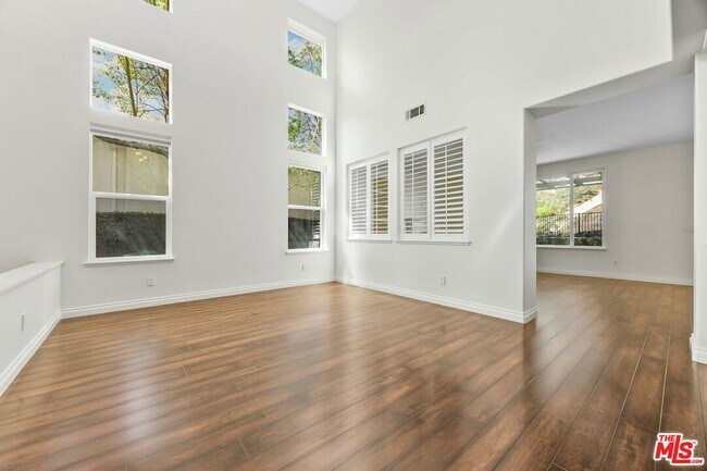 Foto del edificio - 2909 Venezia Ln