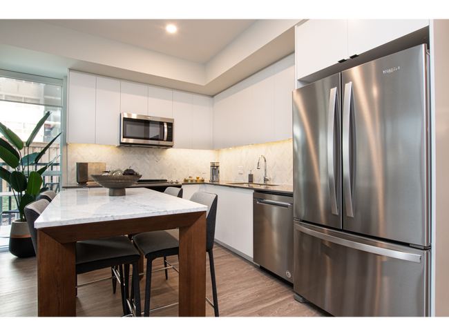 Building Photo - The Huron