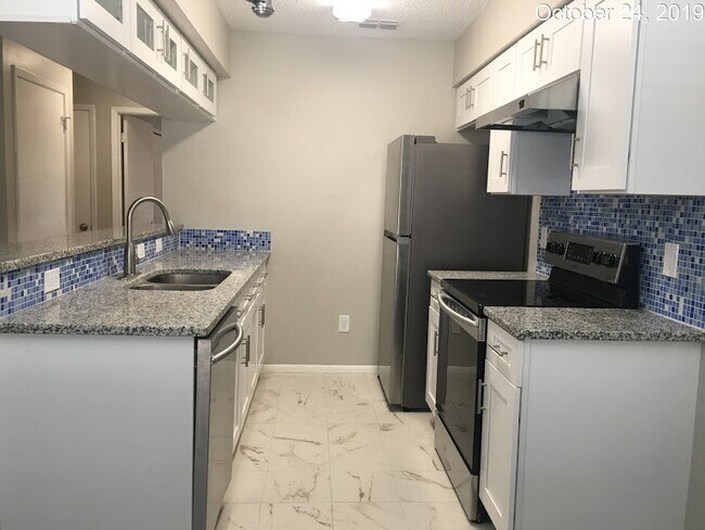 Foto del edificio - 2 Bedroom 1 Bath Condo in Orlando for RENT!
