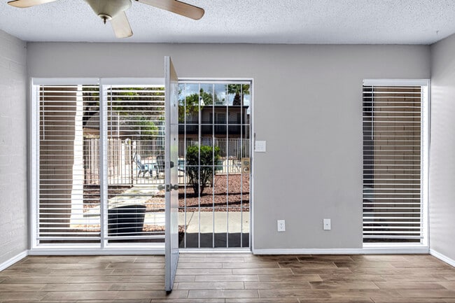 Photo - 1828 W Tuckey Ln (Phoenix, AZ) Townhome