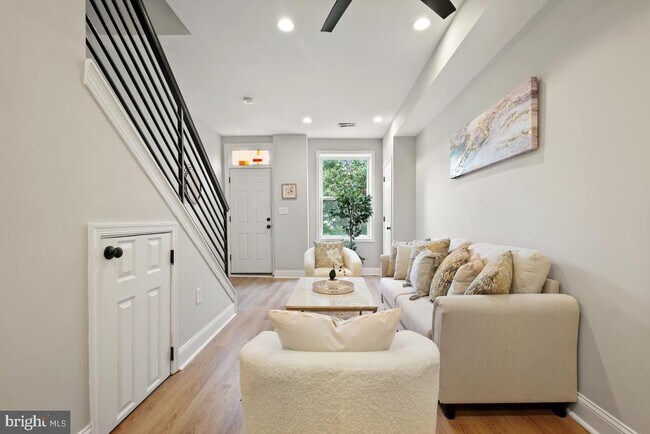 Foto del edificio - 3207 Sherman Ave NW