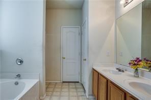 Building Photo - 6428 Bay Lake Dr