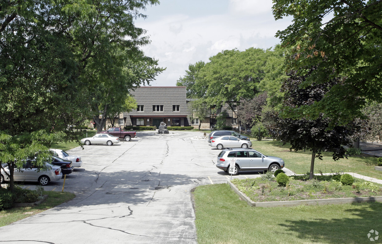 Parking Lot - Crow's Nest Apartments