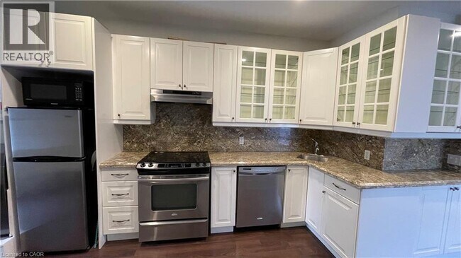 Photo du bâtiment - 123 Robinson St