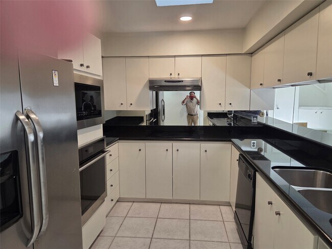 Foto del edificio - 1114 Augusta Dr