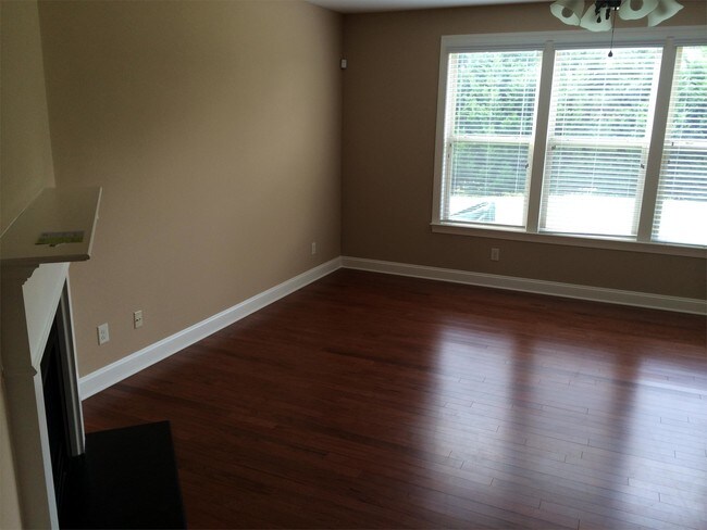 Foto del edificio - 6525 Bentley Ridge Dr