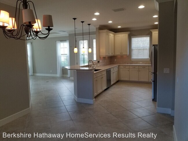 Building Photo - 3 br, 2 bath House - 5528 Sentiero Dr,