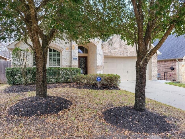 Foto del edificio - 195 Knollbrook Cir