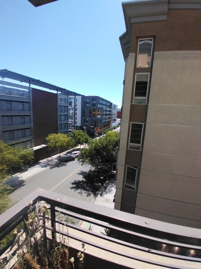 Building Photo - 1465 C St