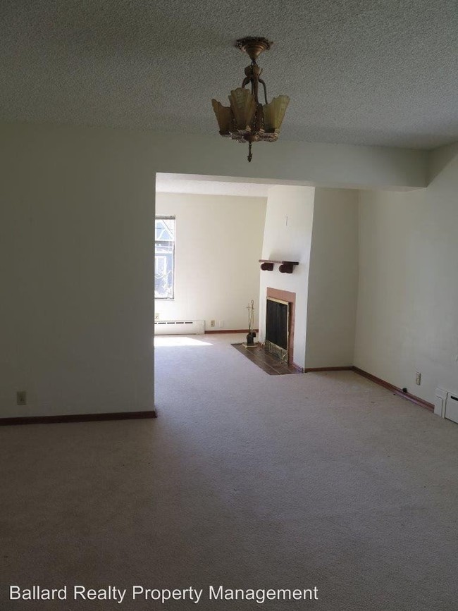 Building Photo - 2 br, 1 bath Apartment - 722 N 47th St
