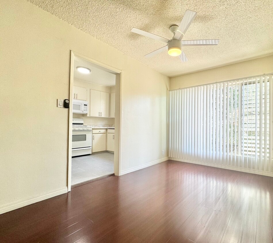 Foto principal - 1540 Laurel Ave