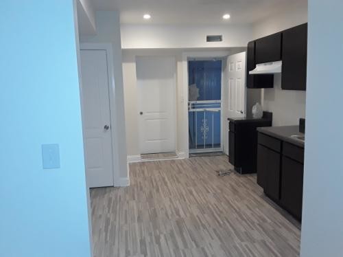 Foto del edificio - 8330 S Maryland Ave